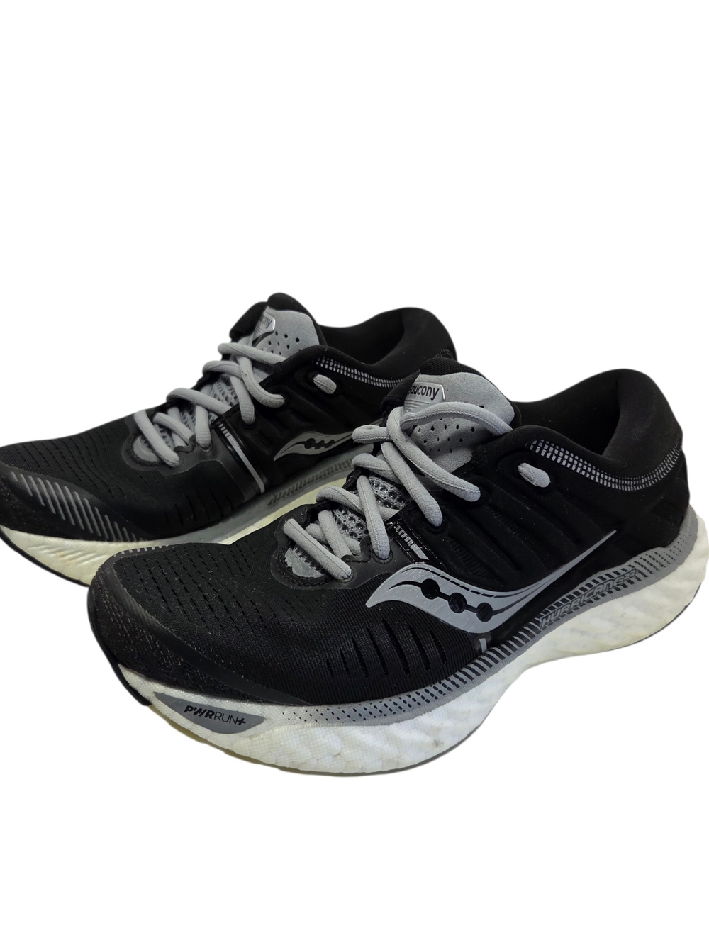 Saucony White and Black Shoe Size Label.Size 6